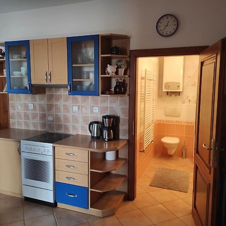 Domo Apartment Středokluky Eksteriør billede