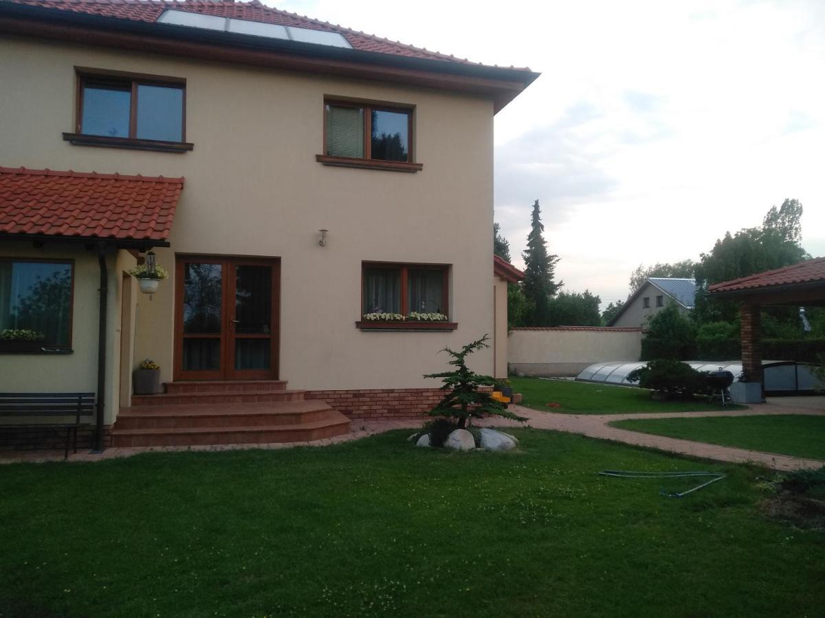 Domo Apartment Středokluky Eksteriør billede