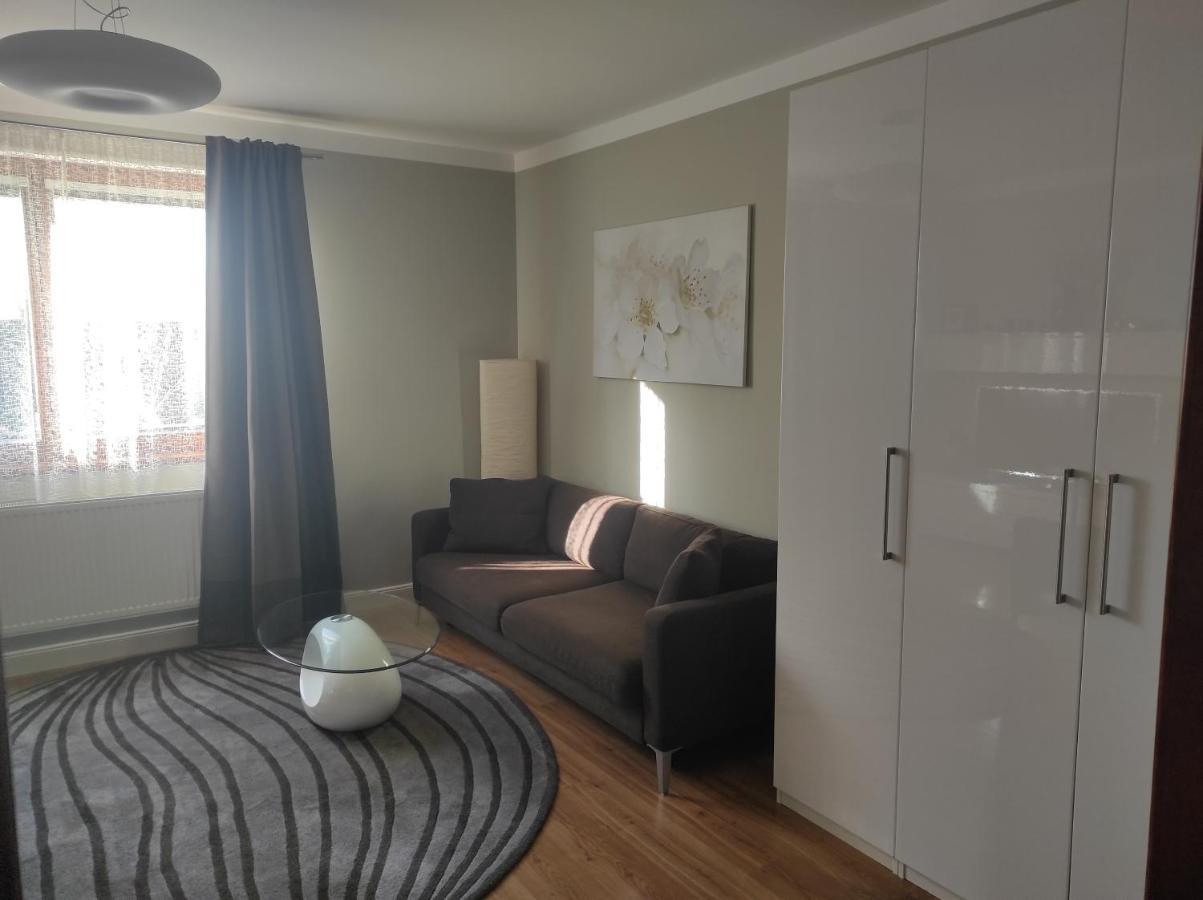 Domo Apartment Středokluky Eksteriør billede