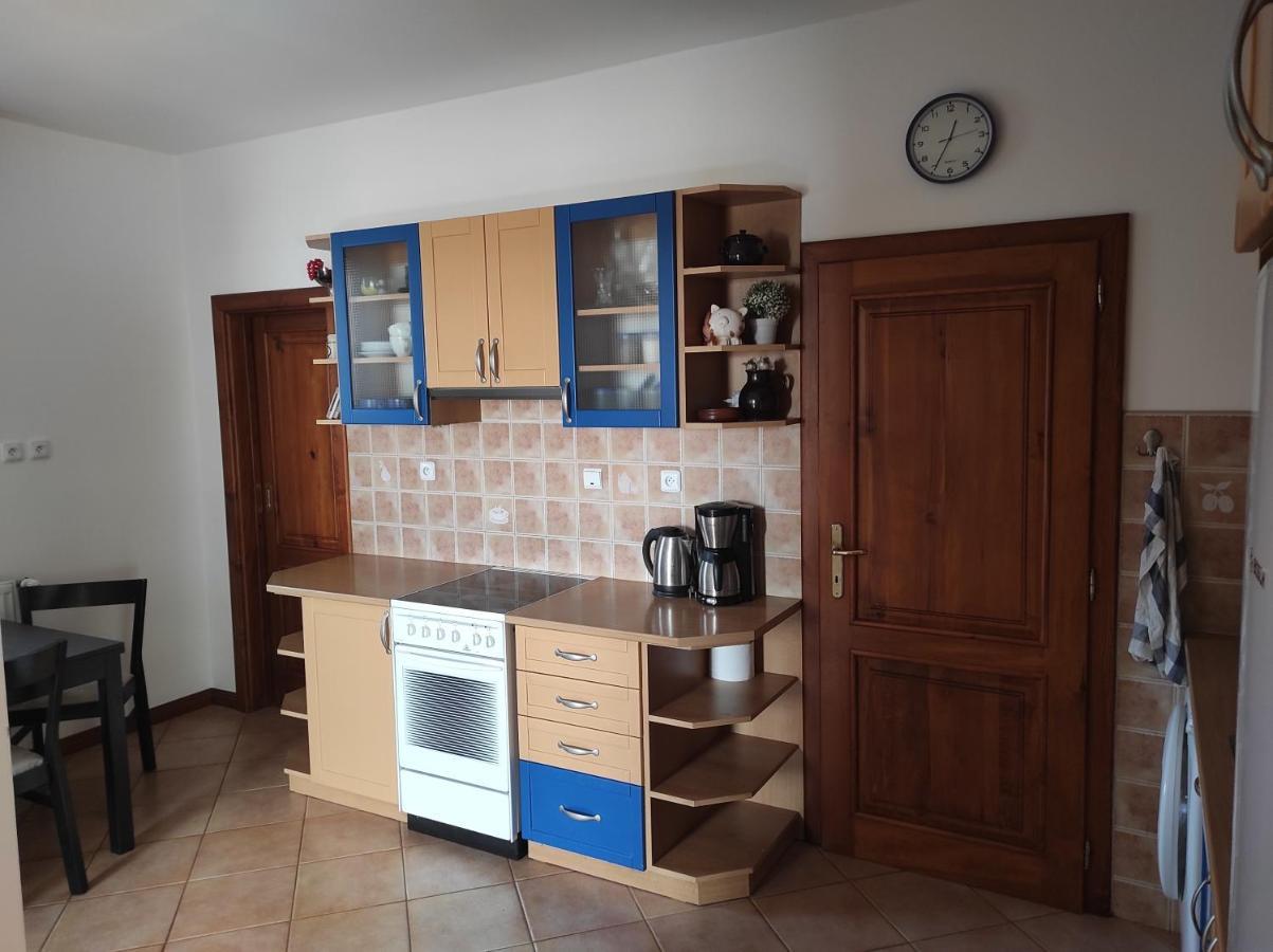 Domo Apartment Středokluky Eksteriør billede