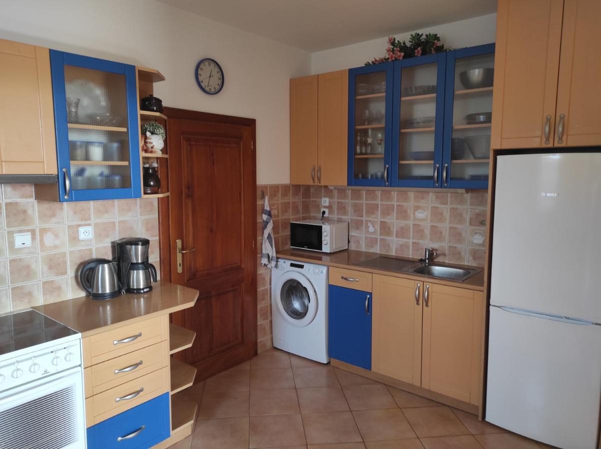 Domo Apartment Středokluky Eksteriør billede