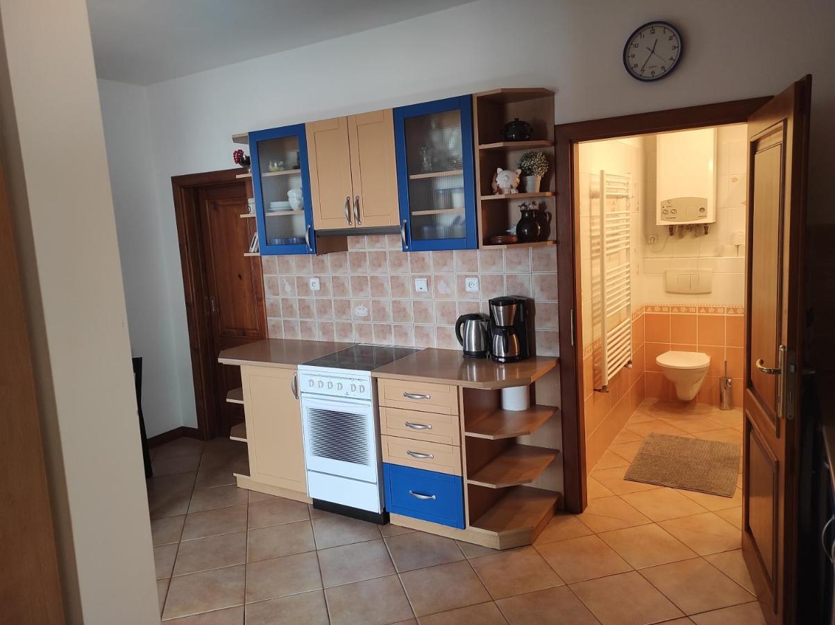 Domo Apartment Středokluky Eksteriør billede